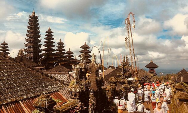 10 Gambar Pura Besakih Bali 2021 Tiket Masuk Lokasi Denah