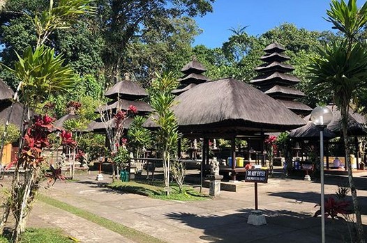 10 Foto Pura Luhur Batukaru di Lereng Gunung, Tiket Masuk ...
