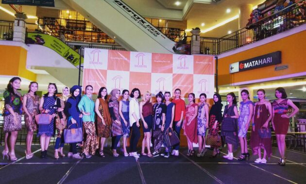 Jawa Tengah Surakarta Alamat Solo Grand Mall Tenant Markobar Jco Kfc Samsung Center Eiger Gramedia Galeri Smartfren Gosh Zoya Erafone