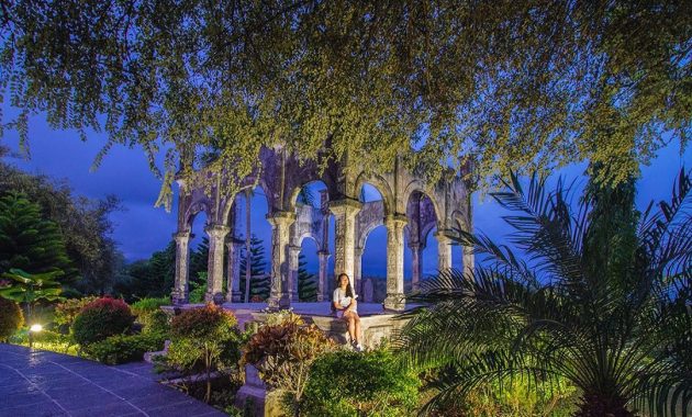 10 Foto Taman Ujung Bali, Harga Tiket Masuk Lokasi Objek ...