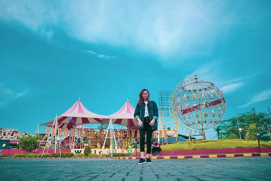 Harga Tiket Masuk Suroboyo Carnival Park Surabaya 2020 Kolam Harga Tiket Masuk Suroboyo Carnival Park Surabaya 2020 Kolam