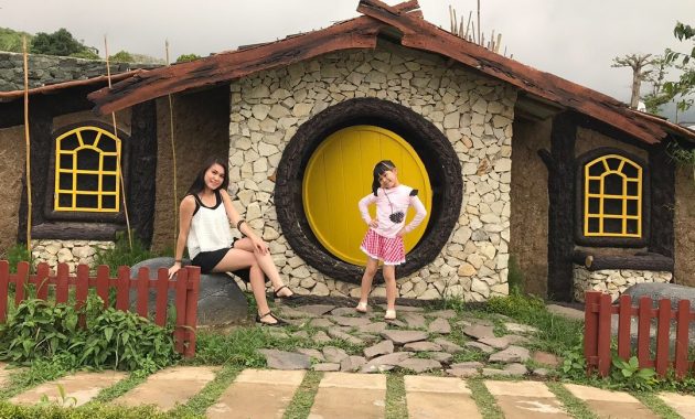 10 Rumah Hobbit di Indonesia: Bandungan Semarang Magelang ...
