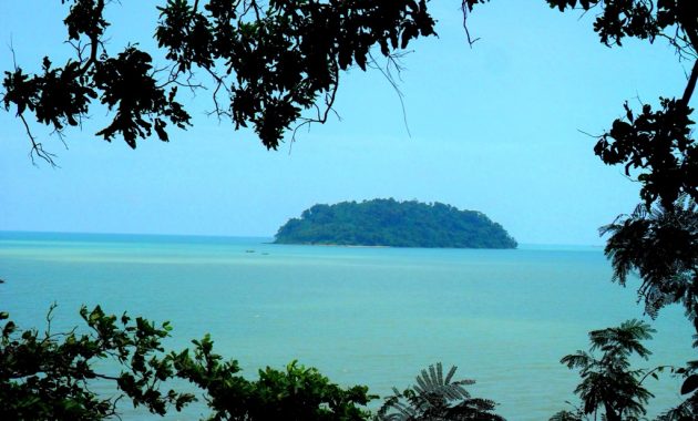 10 Gambar Pulau Mandalika Jepara, Lokasi Alamat, Jam Buka 
