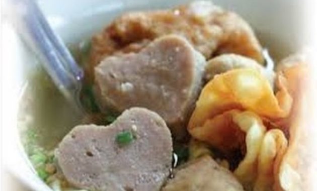 4 Bakso Paling Enak Di Magelang 2021 Warung Beranak Urat Mawut Pak Man Daerah Kota Kutoarjo Jejakpiknik Com