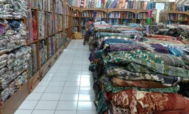 7 Tempat Belanja Murah di Surabaya Yang Terkenal Shopping 