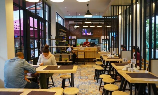 10 Gambar Cafe Baru di Surabaya 2022 Untuk Meeting Hangout