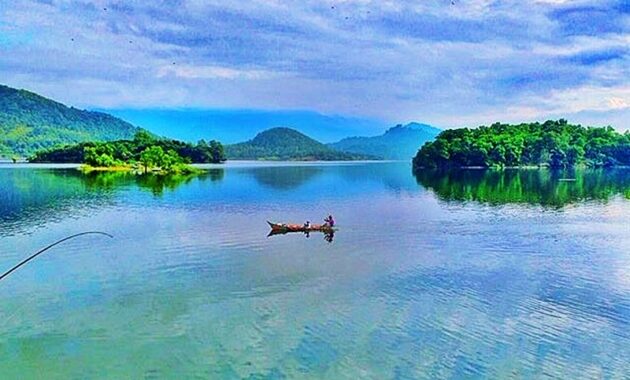 5 Danau di Jawa Tengah Wisata Terindah Buatan / Alami