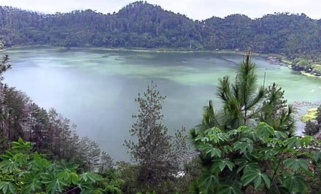 5 Danau di Jawa Timur Beserta Letaknya Terbesar Buatan