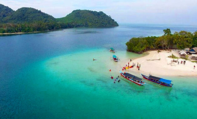 Paket Wisata Pahawang Island