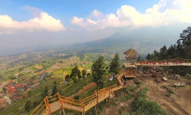7 Lokasi Wisata Bukit Pelangi di Indonesia: Mojokerto ...