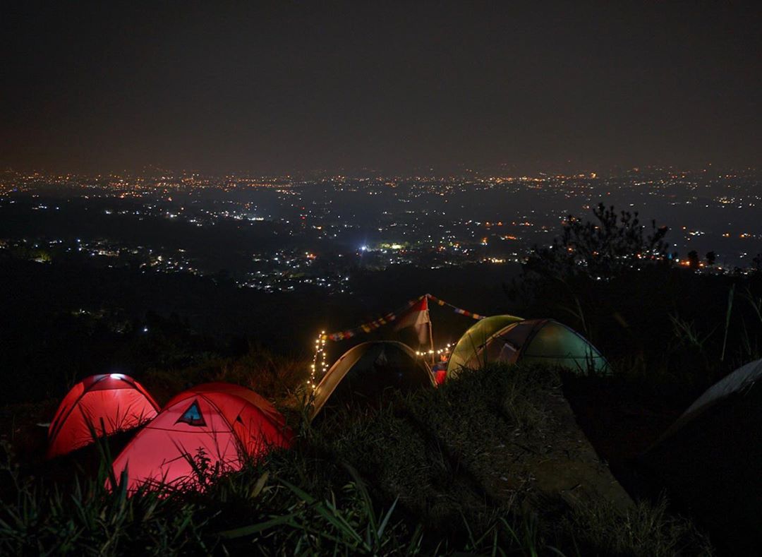 10 Foto Bukit Alesano Bogor 2020 Campground Info Ketinggian Lokasi